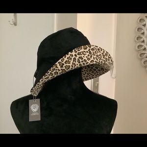 Vince Camuto Reversible Rain Hat